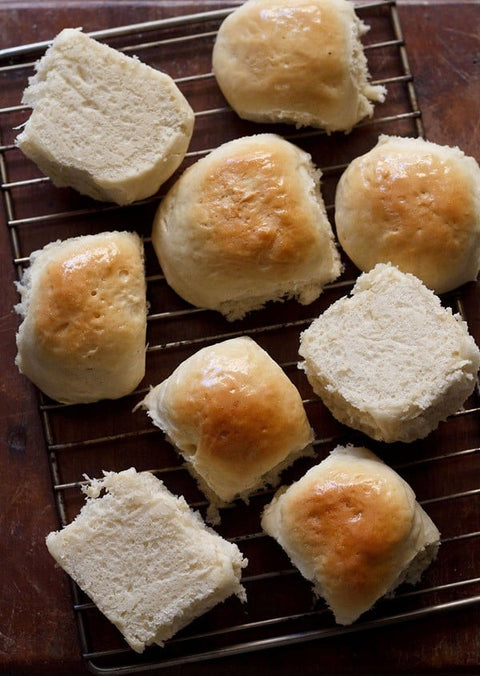 Freshly baked ladi pav buns